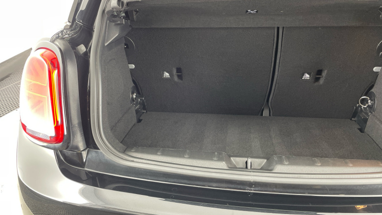 MINI Hatchback 1.5 Cooper Sport Premium Plus 3dr Auto Petrol Hatchback